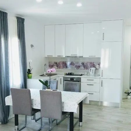 Apartamento Davorka Makarska